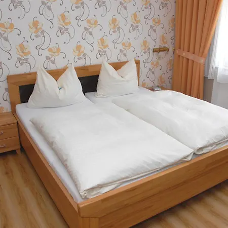 فندق Haus Christa
